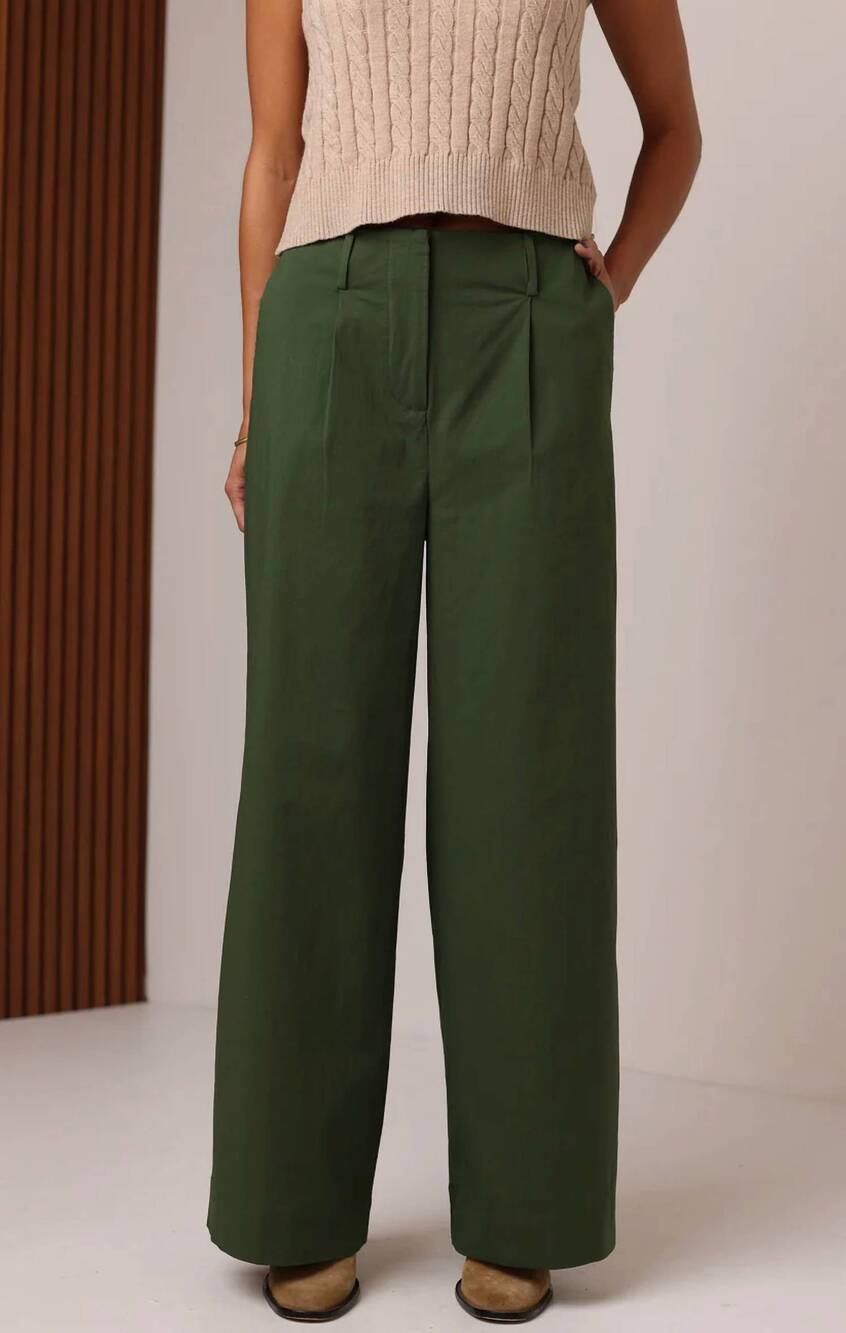 NEW SHORE eden pants in forest